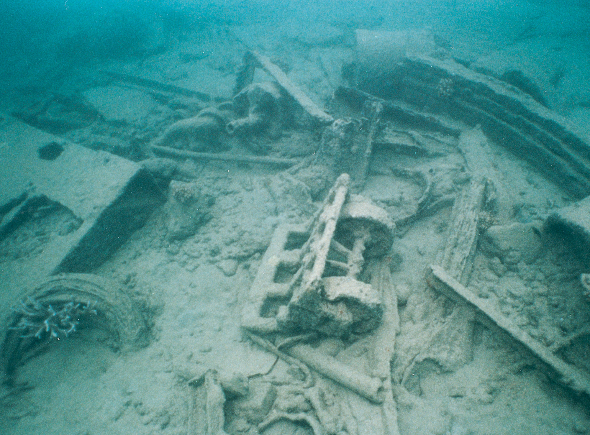 An underwater photograph of Million Dollar Point in Espírito Santo.